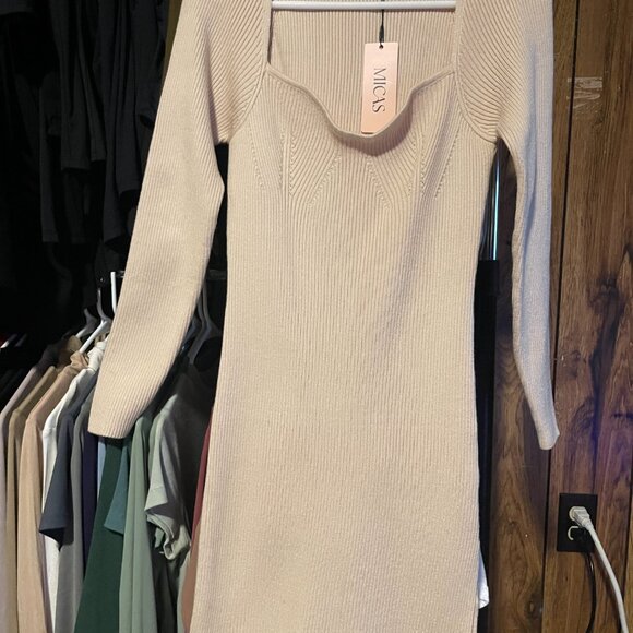 Micas Tan Sweater Midi Dress with Sweetheart Neckline & Side Slit – Small - Picture 2 of 3